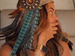 beyonc-was-given-one-of-apples-special-solid-gold-watches-they-cost-at-least-16000-but-she-probably-got-her-one-for-free